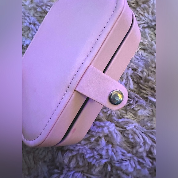 Small case for cosmetics - Picture 2 of 2